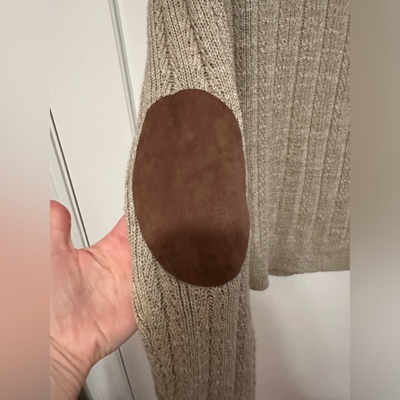 J. Crew beige knit sweater with suede elbow patches - NWT - Size L - Picture 4 of 9